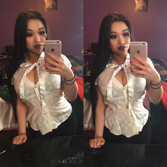 👚 White Polka Dotted Collared Ribbon Pocket Shirt - Picture 4 of 8